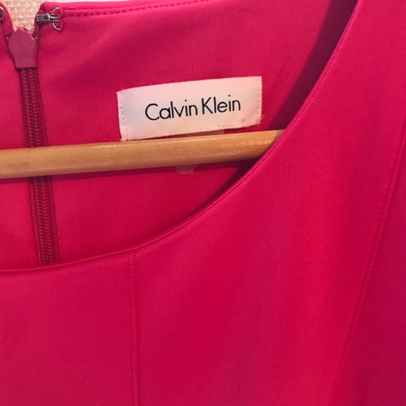 Calvin Klein Women’s Dress Size S/M EUC - Picture 3 of 4